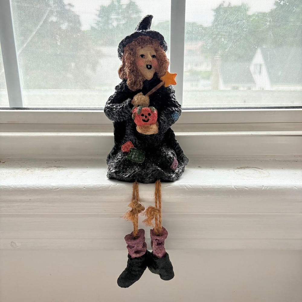 Halloween Witch Shelf Sitter Figurine Pumpkin Star Wand Primitive Folk Art Decor